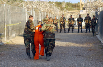 Guantanamo chiude?   Obama fa l’illusionista 
