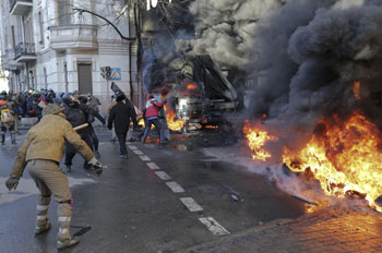 Ucraina nel caos, che farà la Russia? 