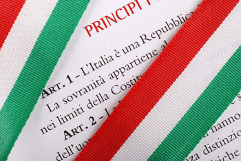 Matteo Renzi cambia   la Costituzione da solo! 