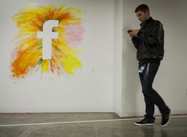 Facebook, si potranno comprare notizie in abbonamento