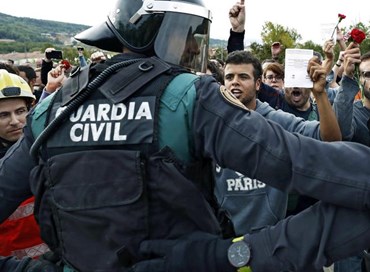 Catalogna, scaduto l’ultimatum. Madrid: avanti con l’articolo 155