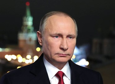 Putin condanna la repressione politica dell’epoca sovietica