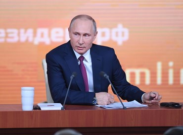 Putin si presenterà alle presidenziali come “indipendente”