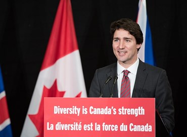 Multiculturalisti che lavorano per indebolire la civiltà occidentale