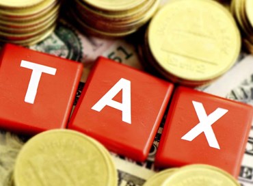 La sinistra “tassa e spendi” contro la flat tax