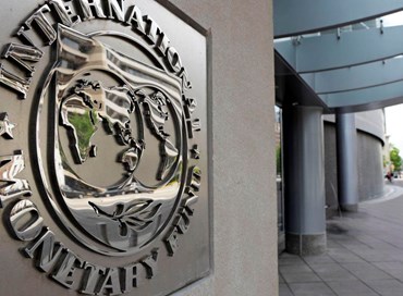 L’Fmi vuole mandarci la troika e minaccia le nostre pensioni