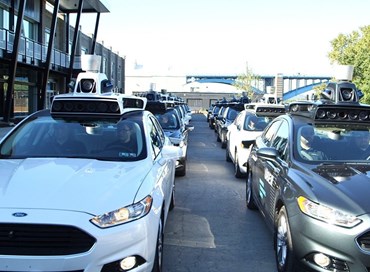 Usa, l’Arizona frena Uber