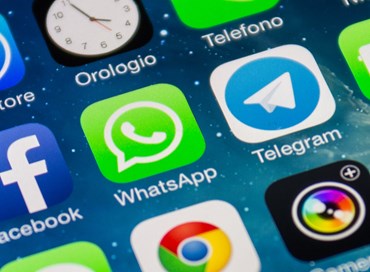 Social e chat, limiti e privacy per gli under 16
