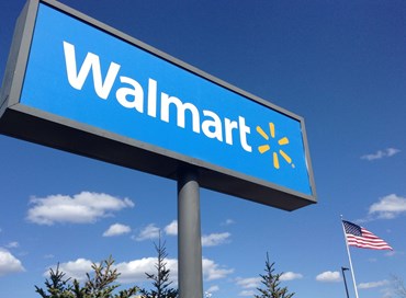 India, schiaffo di Walmart ad Amazon: comprato Flipkart