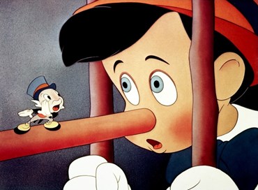 Gambe corte e naso lungo