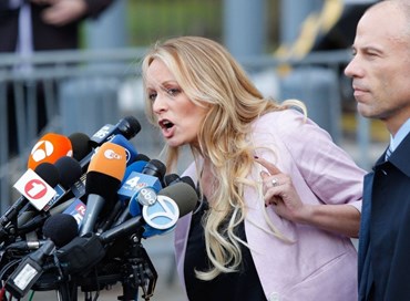 L’arresto di Stormy Daniels, l’accusatrice di Trump