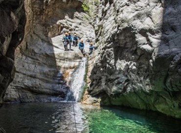 Corsica, onda anomala nel canyon: 5 morti