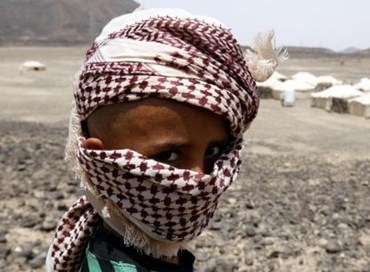 Yemen, raid saudita colpisce uno scuolabus: strage di bambini