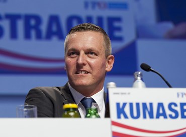 Migranti, l’Austria propone i militari per Frontex