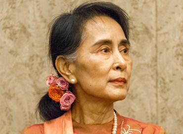 Non sarà revocato il Nobel ad Aung San Suu Kyi