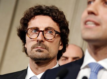 Ponte, Toninelli: “Pressioni per non desecretare gli atti”