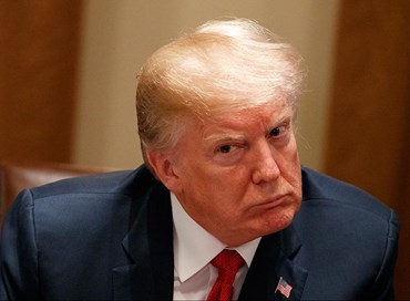 Donald Trump cerca “l’anonimo” del “Nyt”