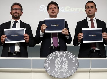 Chi è causa del suo mal, pianga se stesso