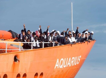 Migranti, Panama ferma la nave Aquarius