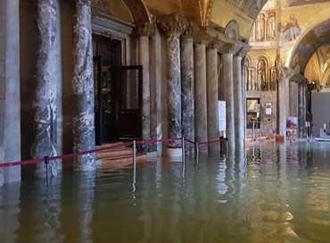 Maltempo: 12 i morti, danni alla Basilica di San Marco