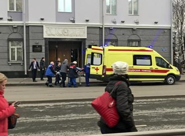 Russia, 17enne si fa esplodere davanti alla sede Fsb