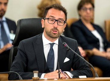 Prescrizione, c’è l’accordo: ma riforma slitta di un anno