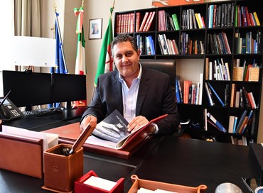 Forza Italia, Toti: “Berlusconi benedica il sistema primarie”