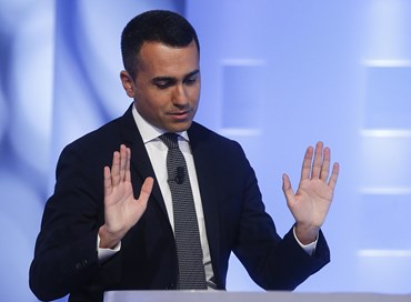 Di Maio: “Nessun rimpasto, no a Flat tax aumentando l’Iva”