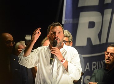 Matteo Salvini stacca la spina al governo gialloverde
