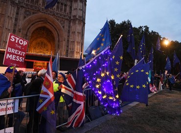 Brexit, intesa raggiunta: esulta Johnson ma Dup dice “No”