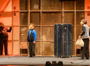 “Teatro Delusio”, il dietro le quinte da applausi dei Familie Flöz