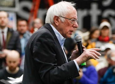 Primarie dem in New Hampshire, vince Sanders