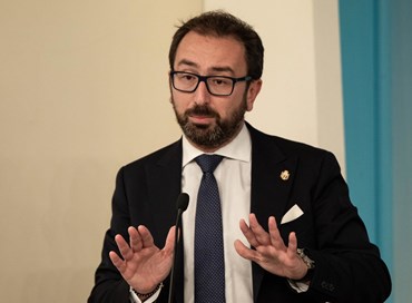 Ma giustizia celere da chi? Dal partito di Bibbiano e dei Gay Pride?