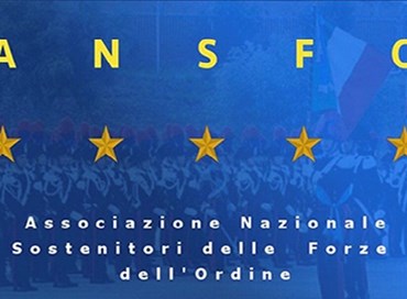 Le forze dell’ordine allo sbaraglio senza mascherine