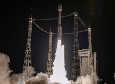 Lanciato razzo europeo Vega, la space economy in orbita