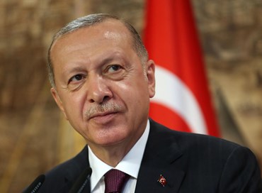 Erdoğan e la cagnetta Su