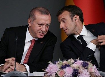 Dalla guerra nel Caucaso alla tensione con la Francia: ecco i nuovi fronti della Turchia di Erdoğan