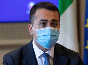 Di Maio chiude a Berlusconi, Ravetto e altri due passano alla Lega