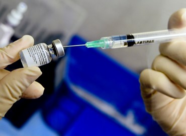 Vaccinare la politica, tra opzione e realtà