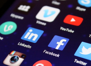 I social svolgono un servizio pubblico, pertanto vanno regolati