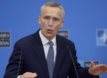 Ucraina, Stoltenberg: “Sanzioni se Russia usa ancora la forza”