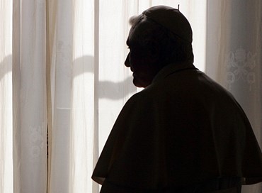 Abusi, Ratzinger chiede perdono alle vittime