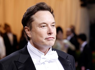 Elon Musk, detto-fatto: arriva un’accusa di molestia
