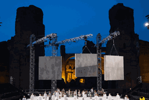 Caracalla, “Mass” di Bernstein: la speranza oltre il muro