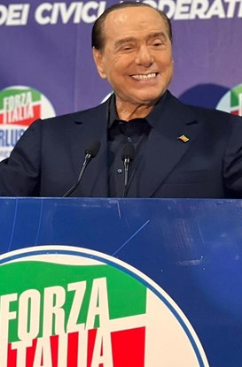 Berlusconi e Forza Italia: balzo nei sondaggi
