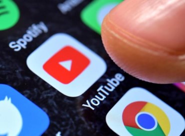 YouTube sfida TikTok sui video brevi