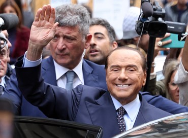 Tradire Berlusconi non paga