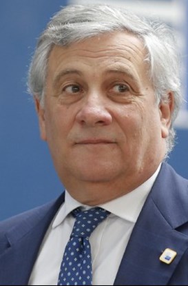 Il futuro di Forza Italia secondo Antonio Tajani (video)
