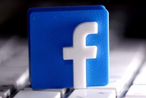 Facebook, eliminate dai profili le preferenze religiose e politiche 