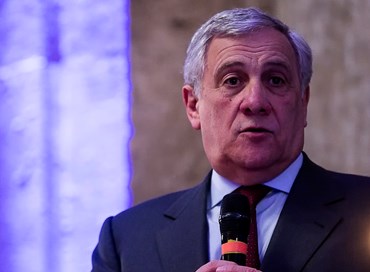 Tajani: “L’attacco è alle istituzioni, ma ora chiudiamo il caso”